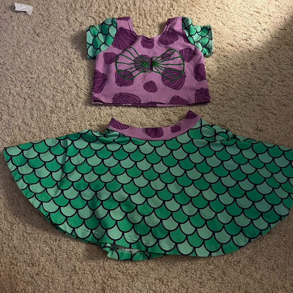 Spoiled and flashy Ariel set
